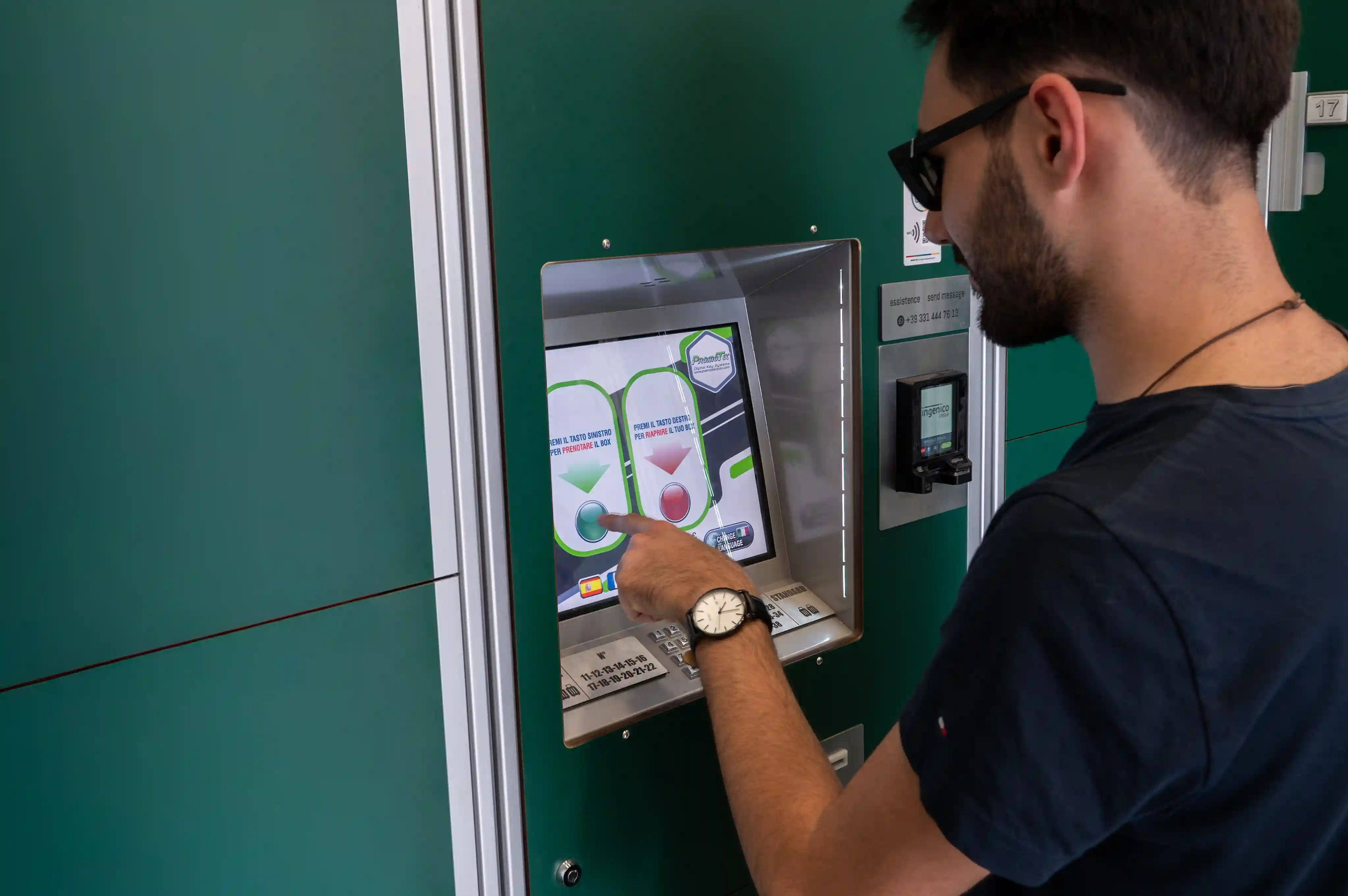 Sistema di prenotazione online per locker bagagli